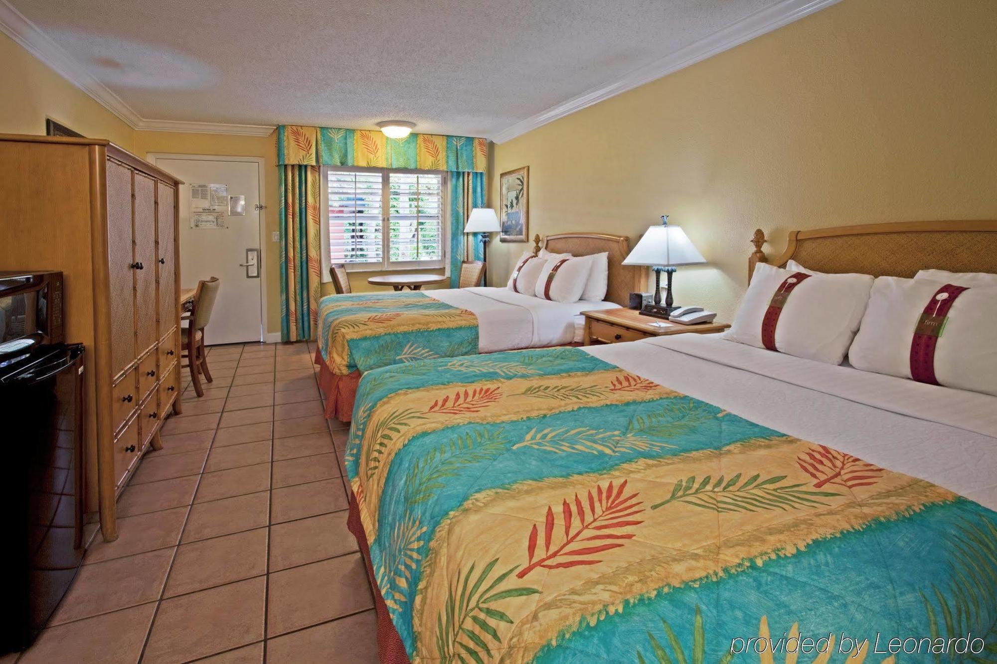 Island Hotel 3*