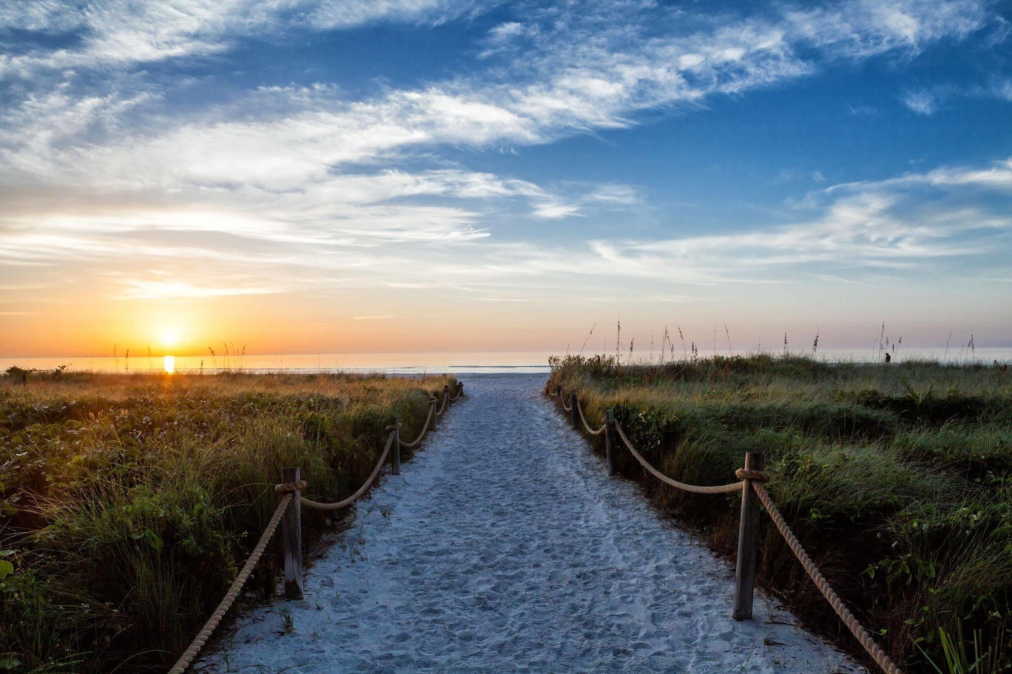 Island 3* Sanibel
